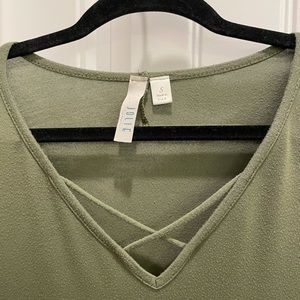 Army green tunic long sleeve